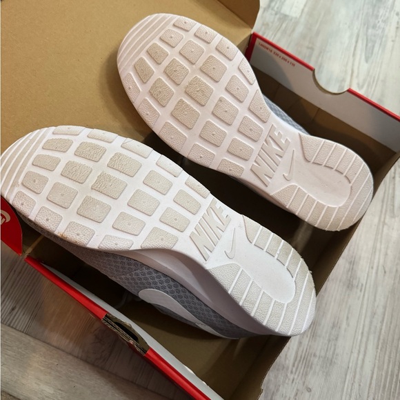 Nike Gray and White Athletic Shoes - Picture 6 of 6